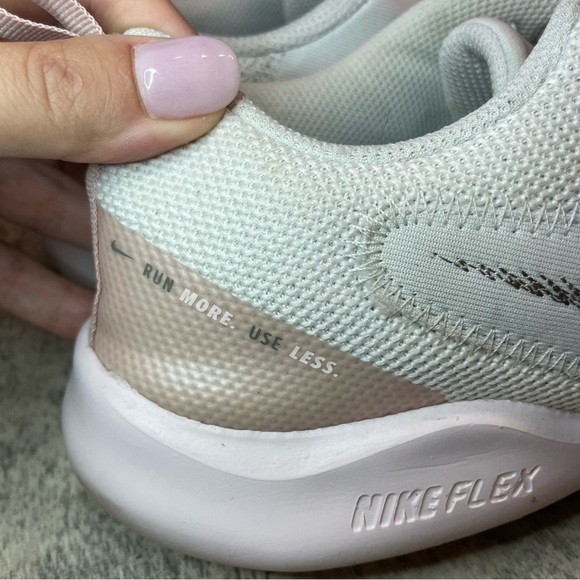 Nike Flex Experience Run Running Shoes Womens sz 11 - white and pink - Picture 6 of 7